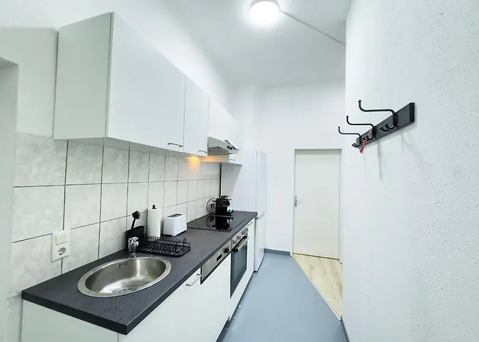2 Bedroom Apartments, 18 Min To The Center, Smart Tv Apartman