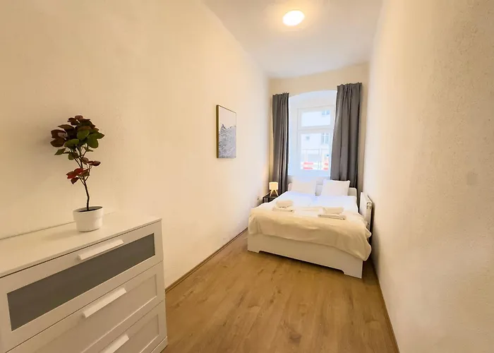 Apartman 2 Bedroom Apartments, 18 Min To The Center, Smart Tv