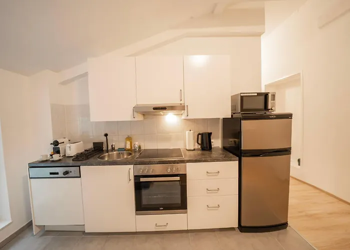 Apartman 2 Bedroom Apartments, 18 Min To The Center, Smart Tv *