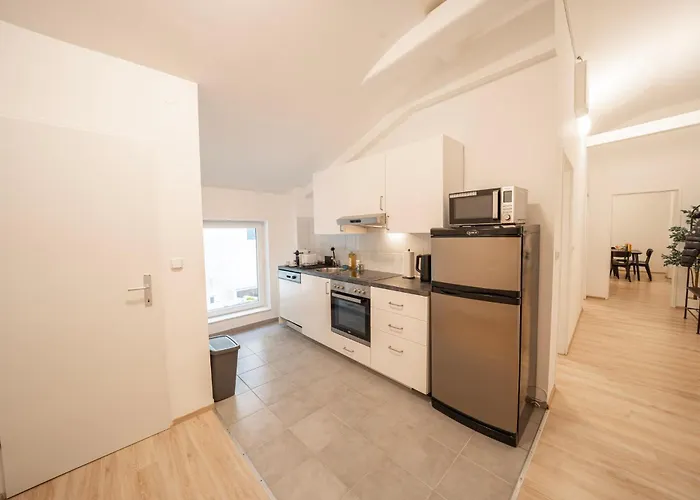 2 Bedroom Apartments, 18 Min To The Center, Smart Tv Apartman *