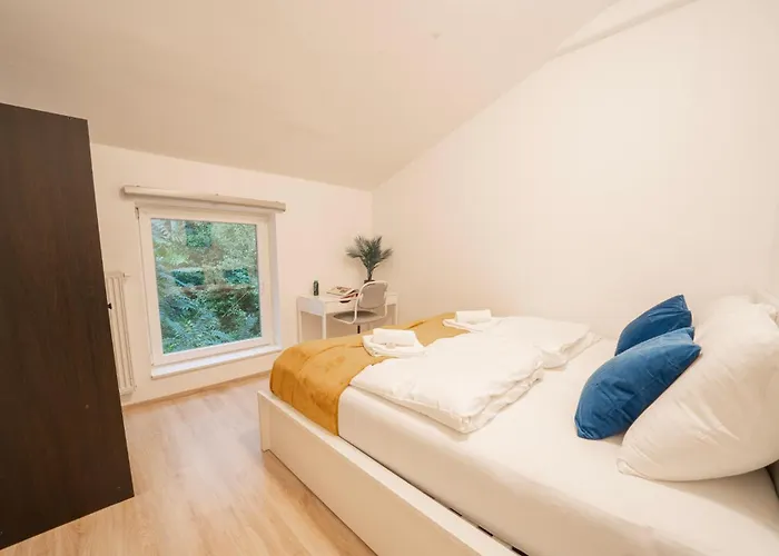 Apartman 2 Bedroom Apartments, 18 Min To The Center, Smart Tv Bécs