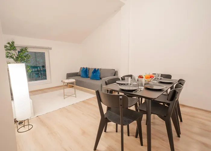 2 Bedroom Apartments, 18 Min To The Center, Smart Tv Apartman *